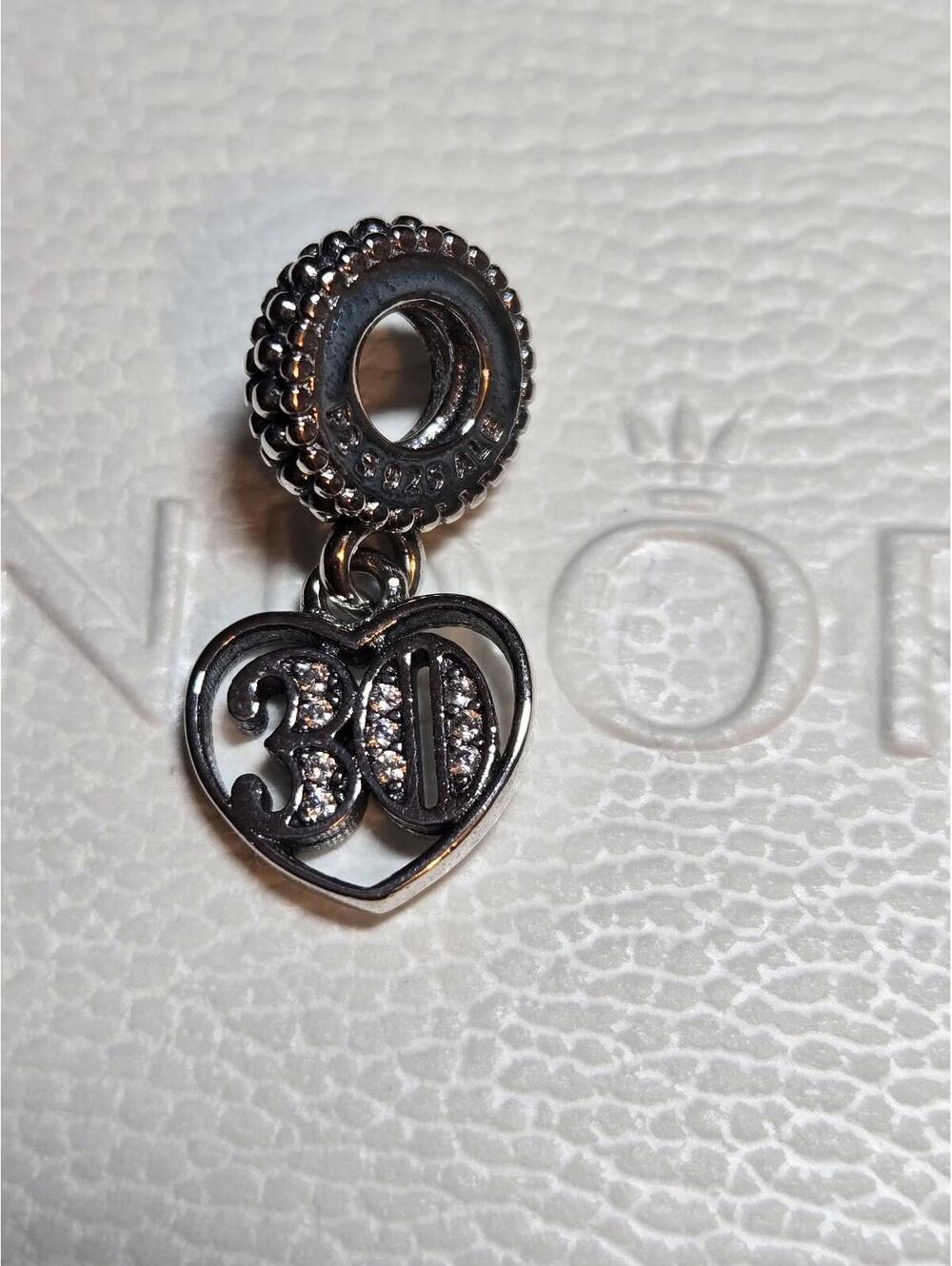 Pandora s925 ale Anniversary charm  30